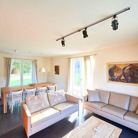 Holiday Home Beausoleil 보말 외부 사진